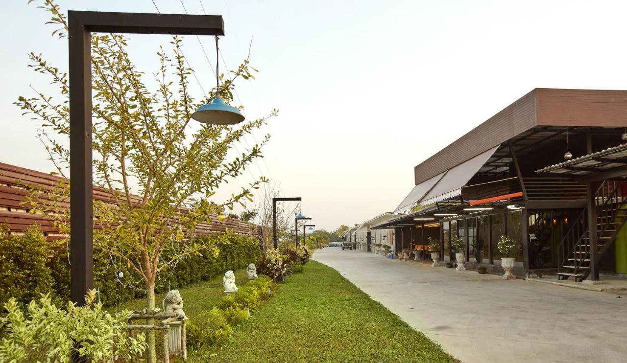 The Sun Resort Ratchaburi Eksteriør bilde